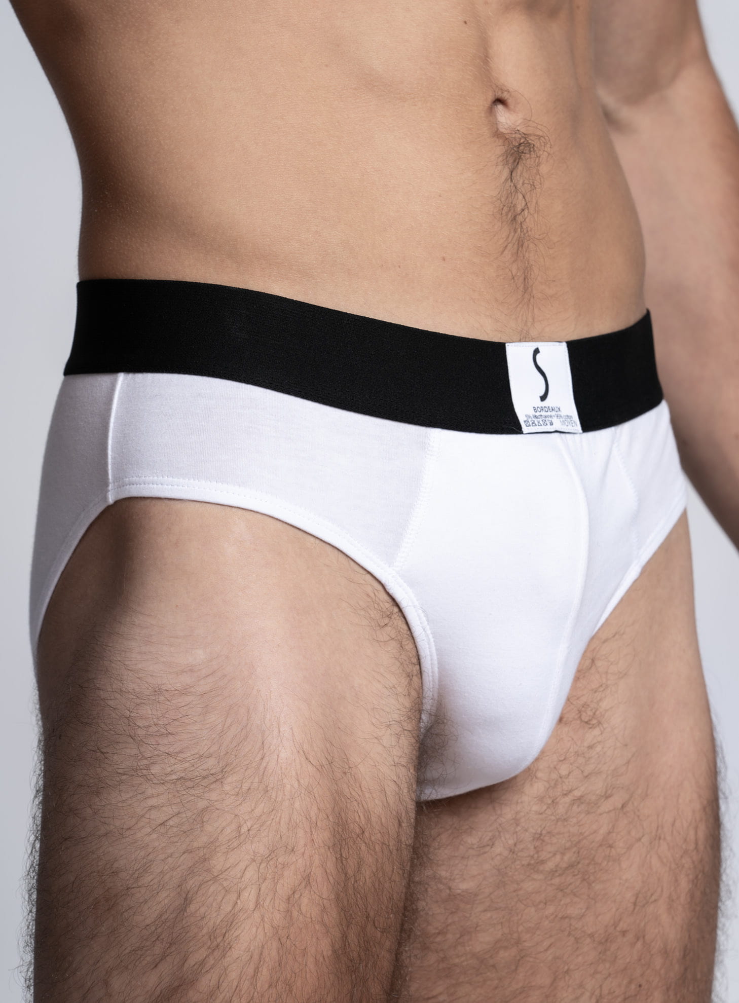 Zoom sur un slip blanc athesans de la marque S BORDEAUX