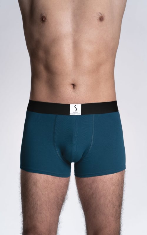 Mannequin homme portant un boxer calecon arpenans bleu marine cobalt de la marque S BORDEAUX